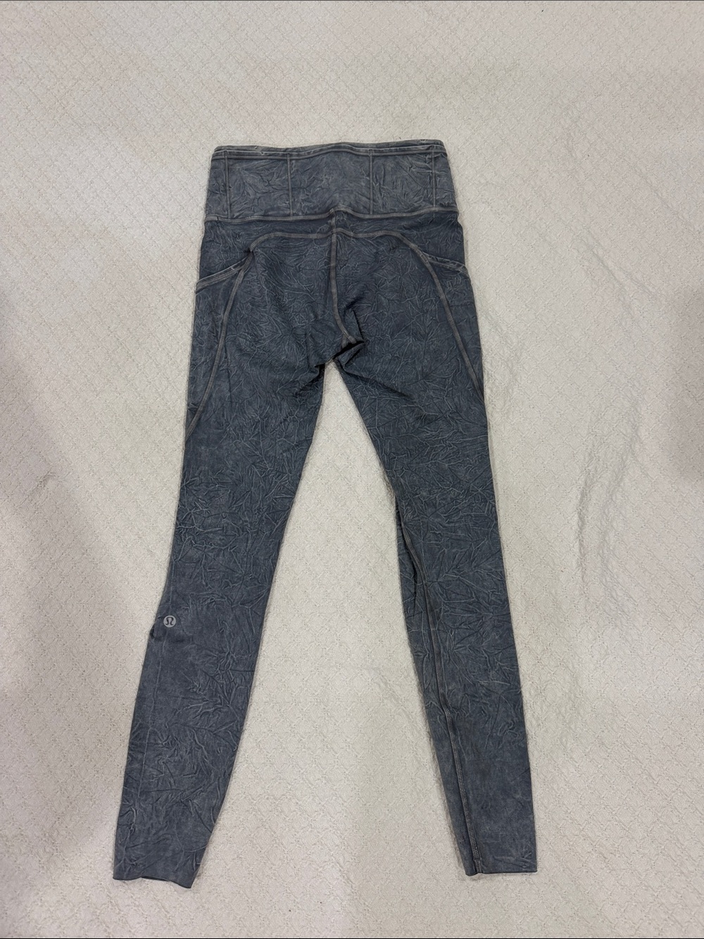 Lululemon High-Rise Women's Charcoal Jeggings with Subtle Texture